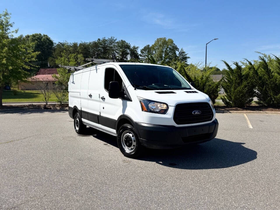 ford transit van 2018 1FTYR1ZG4JKB21070 image ford transit van 2018 1FTYR1ZG4JKB21070 image